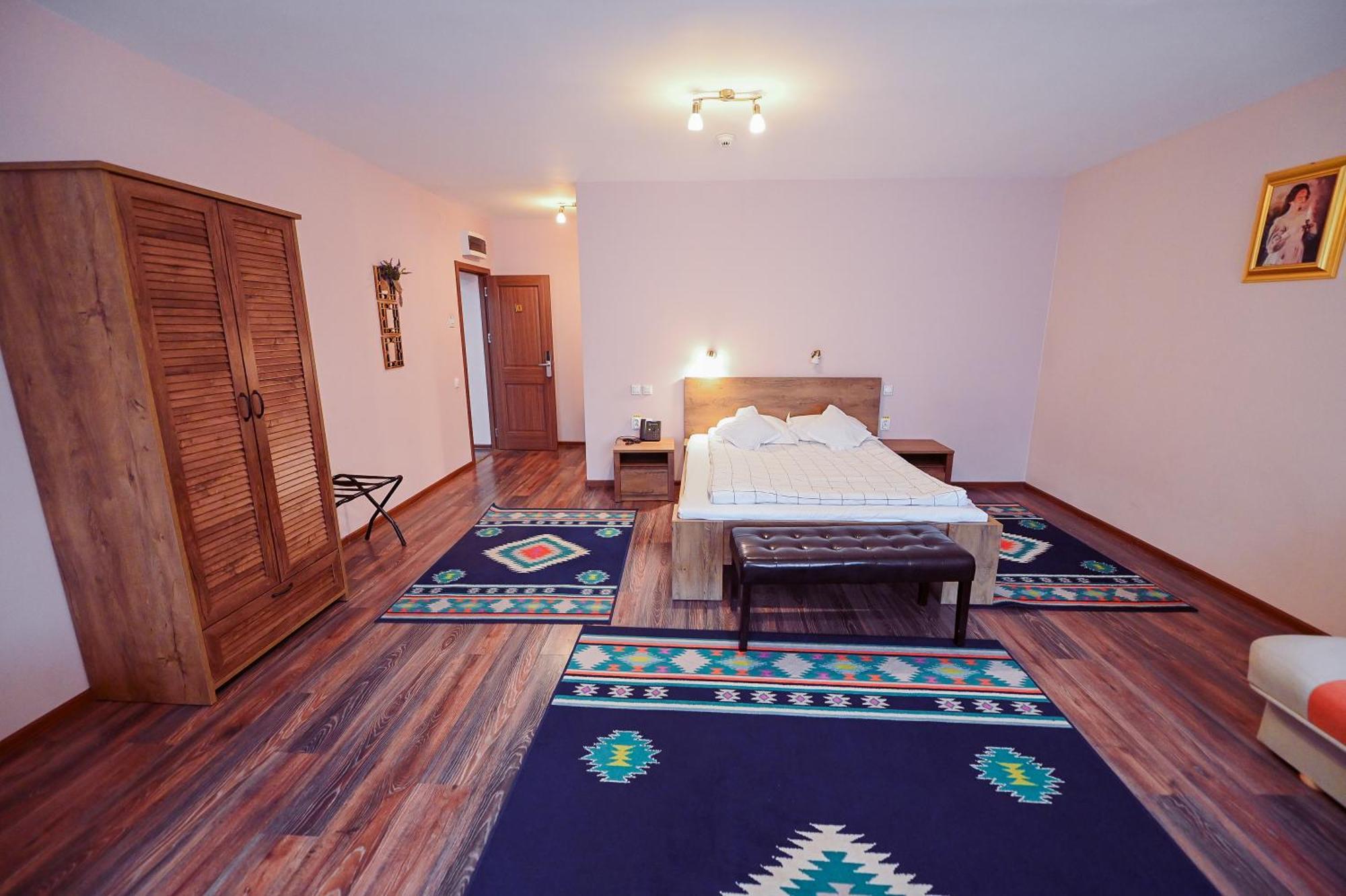 Conacul Domnesc Otel Scheia Dış mekan fotoğraf